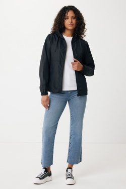 Logo trade firmakingituse pilt: Iqoniq Logani taaskasutatud polüestrist tuulejope